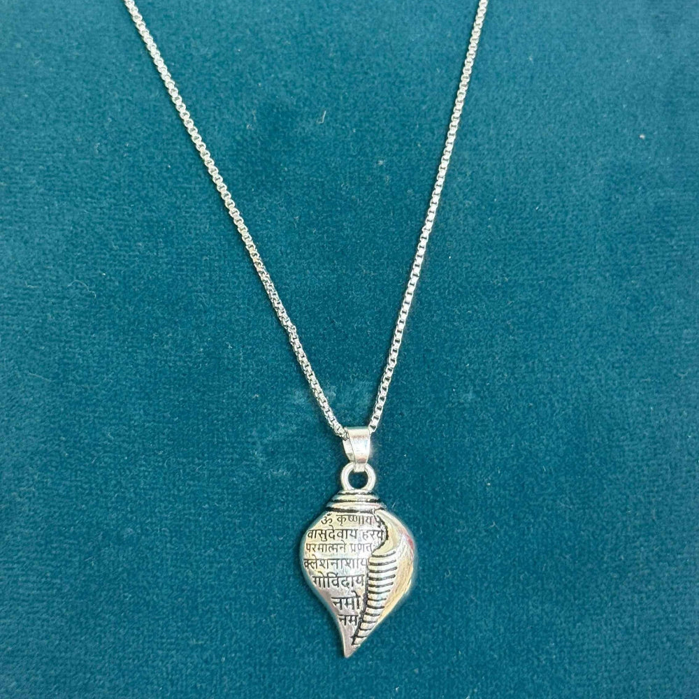 Shri Krishna Shankha Pendant with Chain: Divine Elegance for Daily Wear