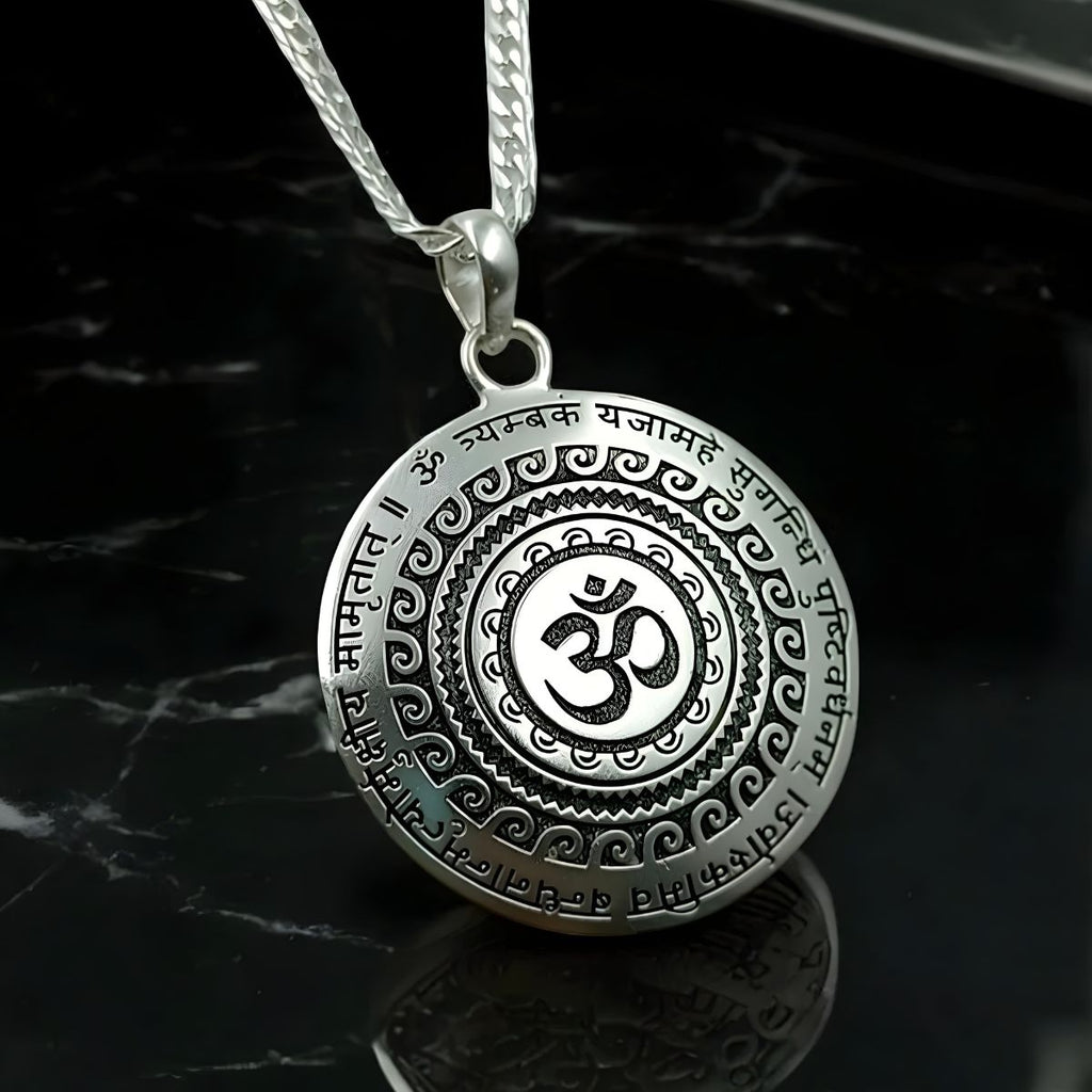 OM Mantra Stainless Steel Pendant: Daily Protection, Peace & Divine Energy 🔱🙏