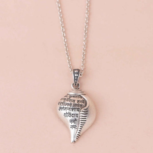 Shri Krishna Shankha Pendant with Chain: Divine Elegance for Daily Wear